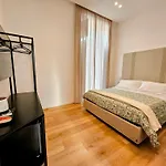 Monteoliveto Place