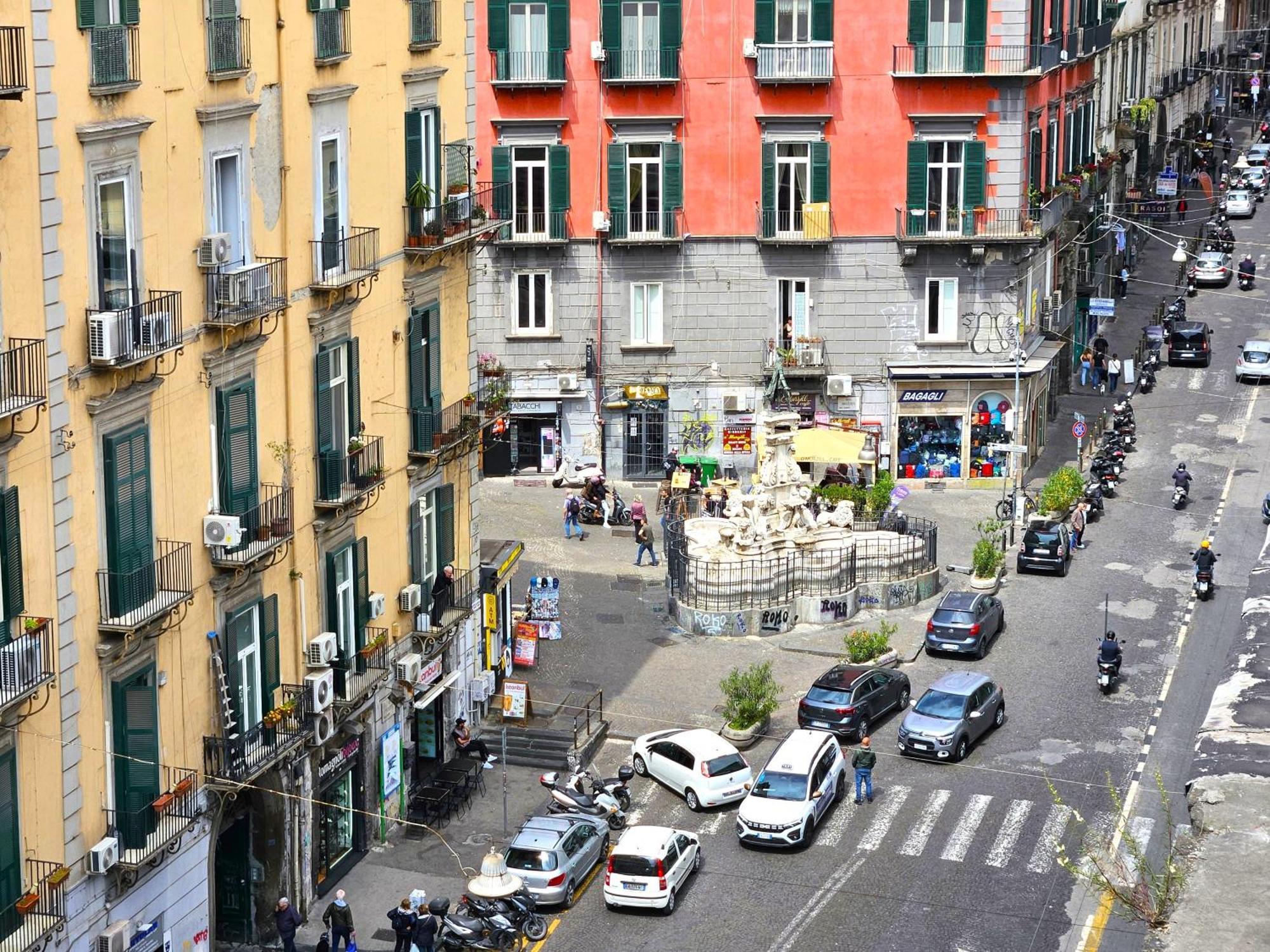 Monteoliveto Place Naples